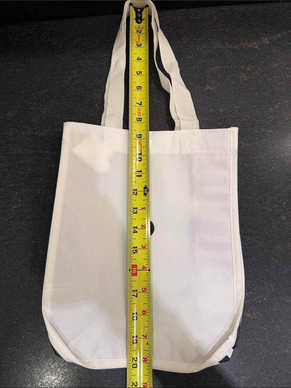 NEW🤩LULULEMON SMALL WHITE & BLACK REUSABLE TOTE BAG WITH HANDLES & SNAP CLOSURE - Picture 8 of 10